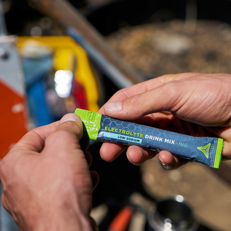 fluid-tactical---electrolyte-powder-drink-mix-trav-6.jpg